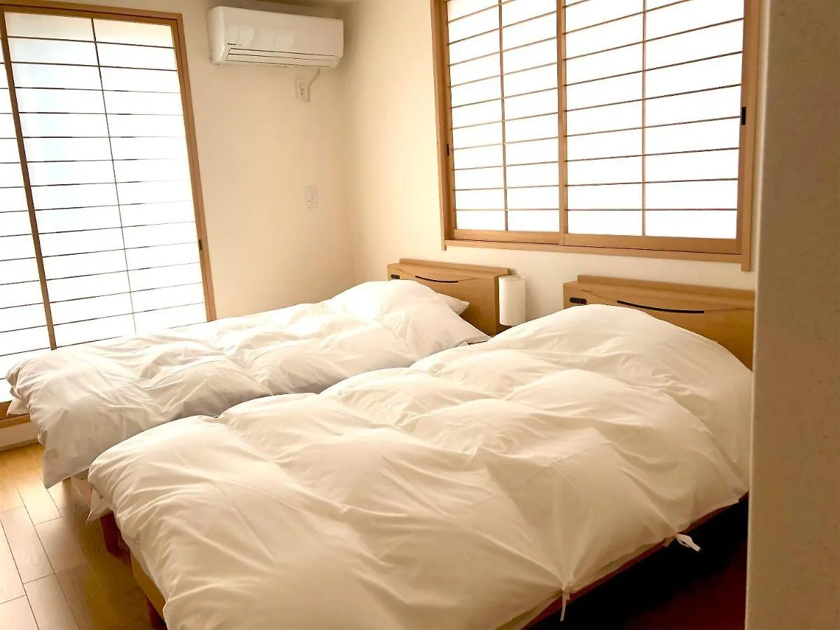Shukushuku Villa Kyoto 0*,